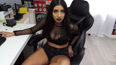 Cena em primeira pessoa com Violet Myers